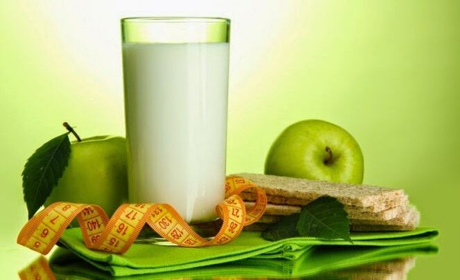 Kefir-en asteko dieta sagarrekin osa daiteke