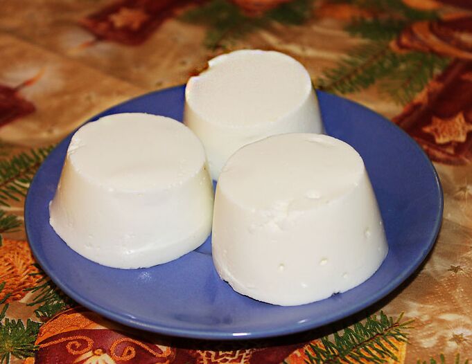 Mamia gelatina Dukan dietako menuko postre gozoa da