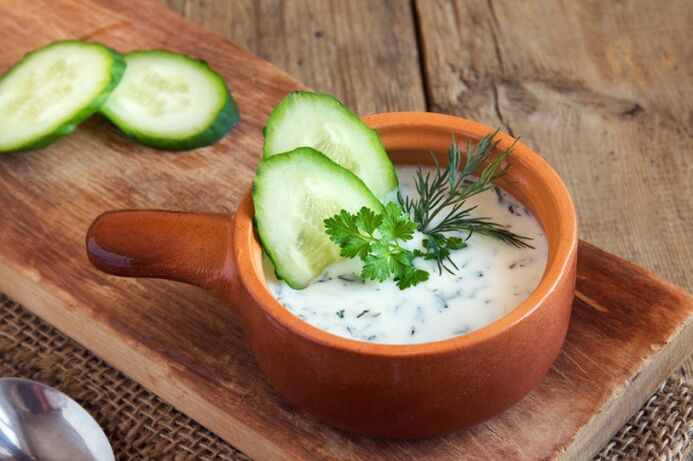 pepino jogurt argaltzeko zopa