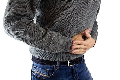 gizon batek gastritis sintomak ditu